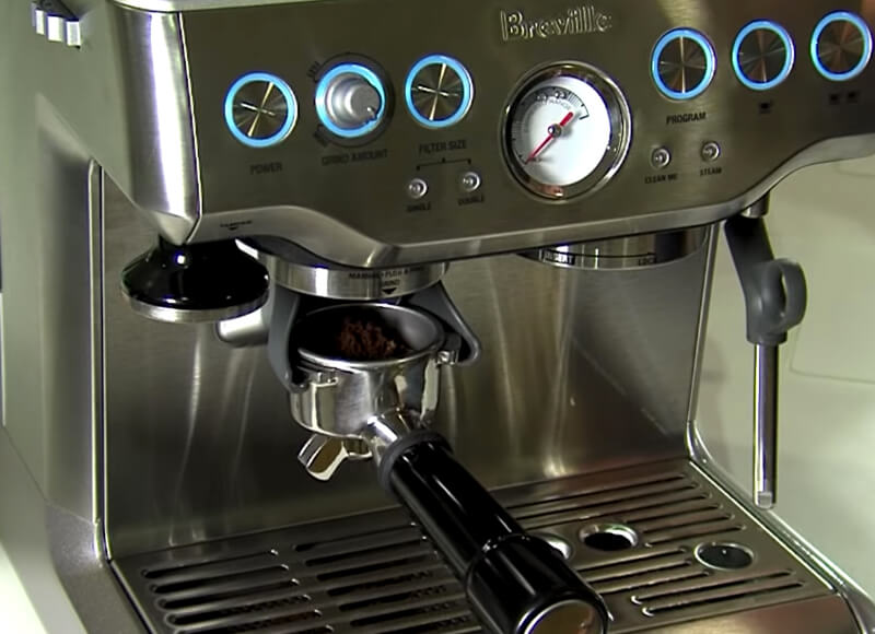 breville-espresso-machine-bes806xl-grind
