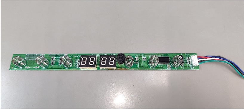 EdgeStar VBM131 交換前ディスプレイ 基板の錆